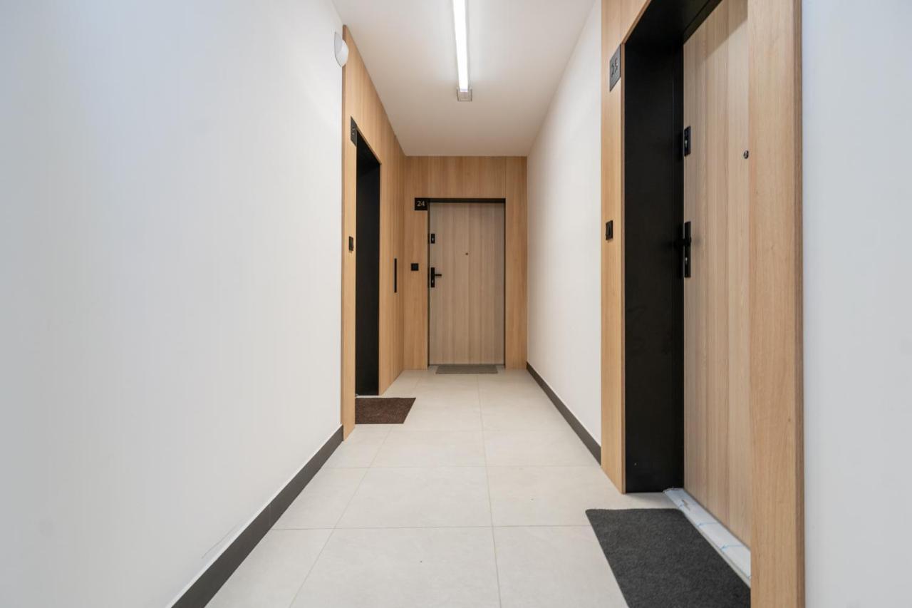 Lotte Apartment - Parking Podziemny, Osiedle Strzezone Γκλίβιτσε Εξωτερικό φωτογραφία